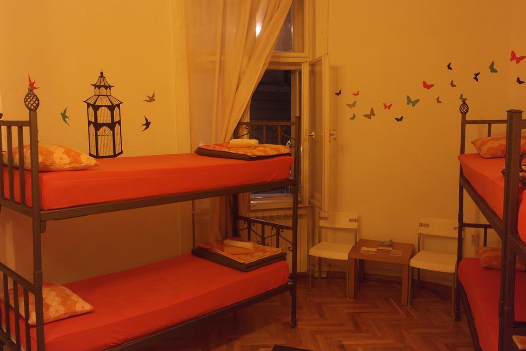 Time Hostel Belgrad Oda fotoğraf