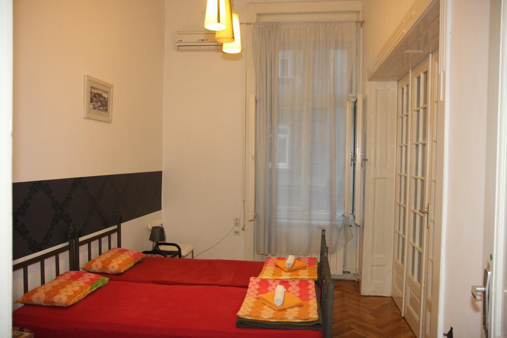 Time Hostel Belgrad Oda fotoğraf
